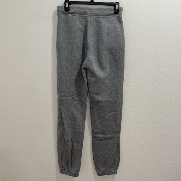 Women’s Nike Hoodie and Sweatpant - Picture 7 of 7